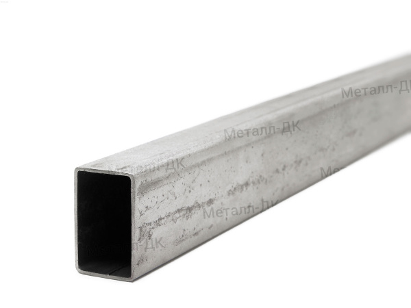 Труба профильная 40х25х2